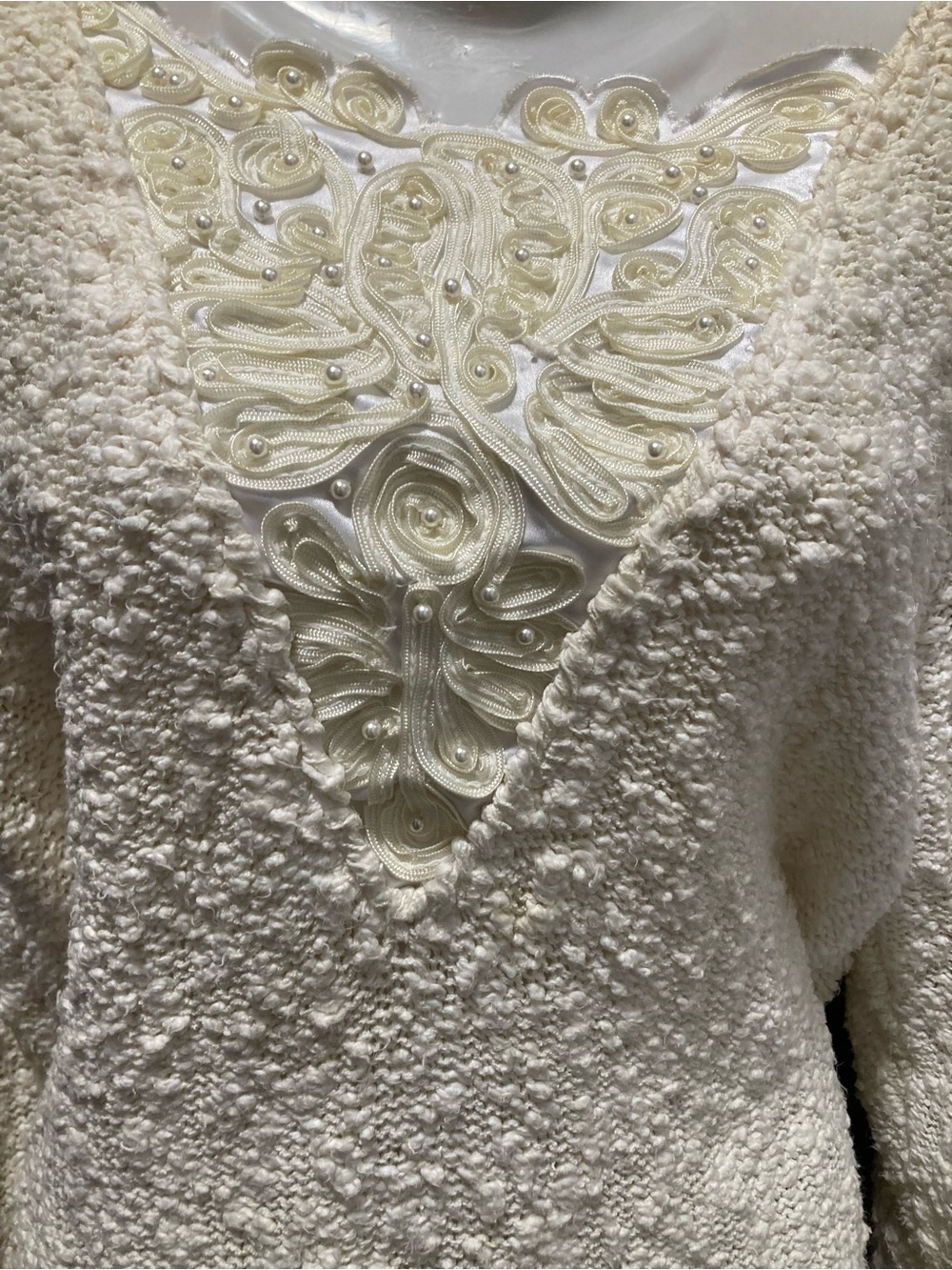 Bonnie and Bill by Hally Cream Bouclé Knit Sweater Pearl Embellished Small - Picture 3 of 4